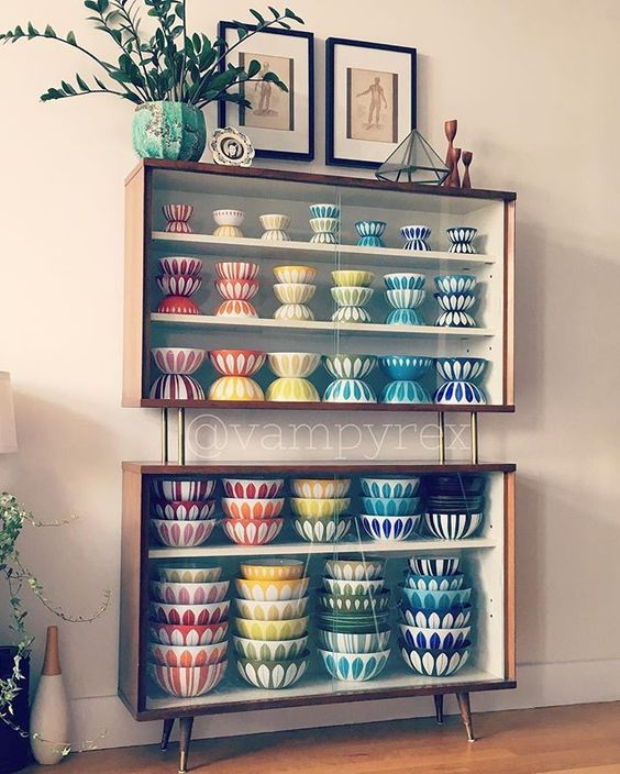 Gjenstander klargjort for butikken